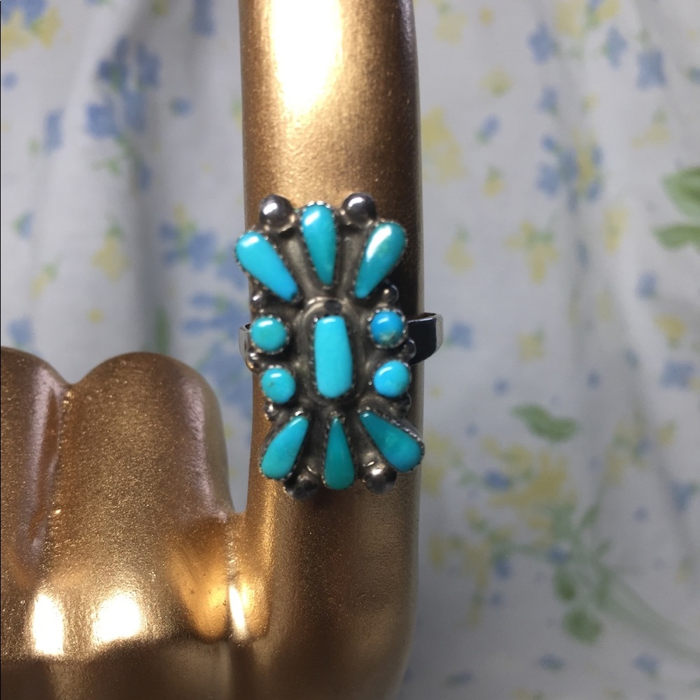 Vintage southwestern style turquoise silver ring